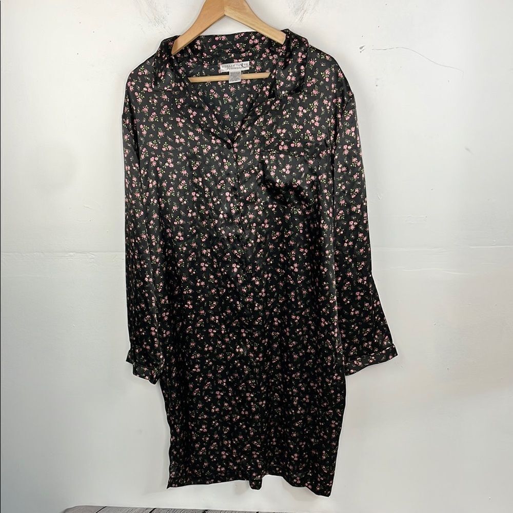 Morgan Taylor Intimates Floral Black sleep night gown button down size 2X XXL